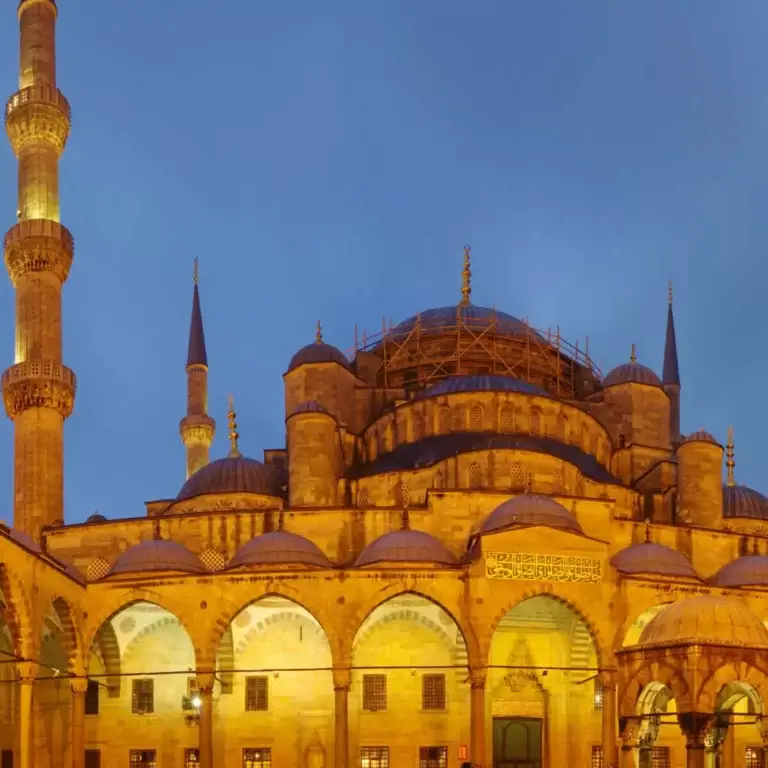Turquia é perigosa? A verdade sobre a segurança para brasileiros em 2026